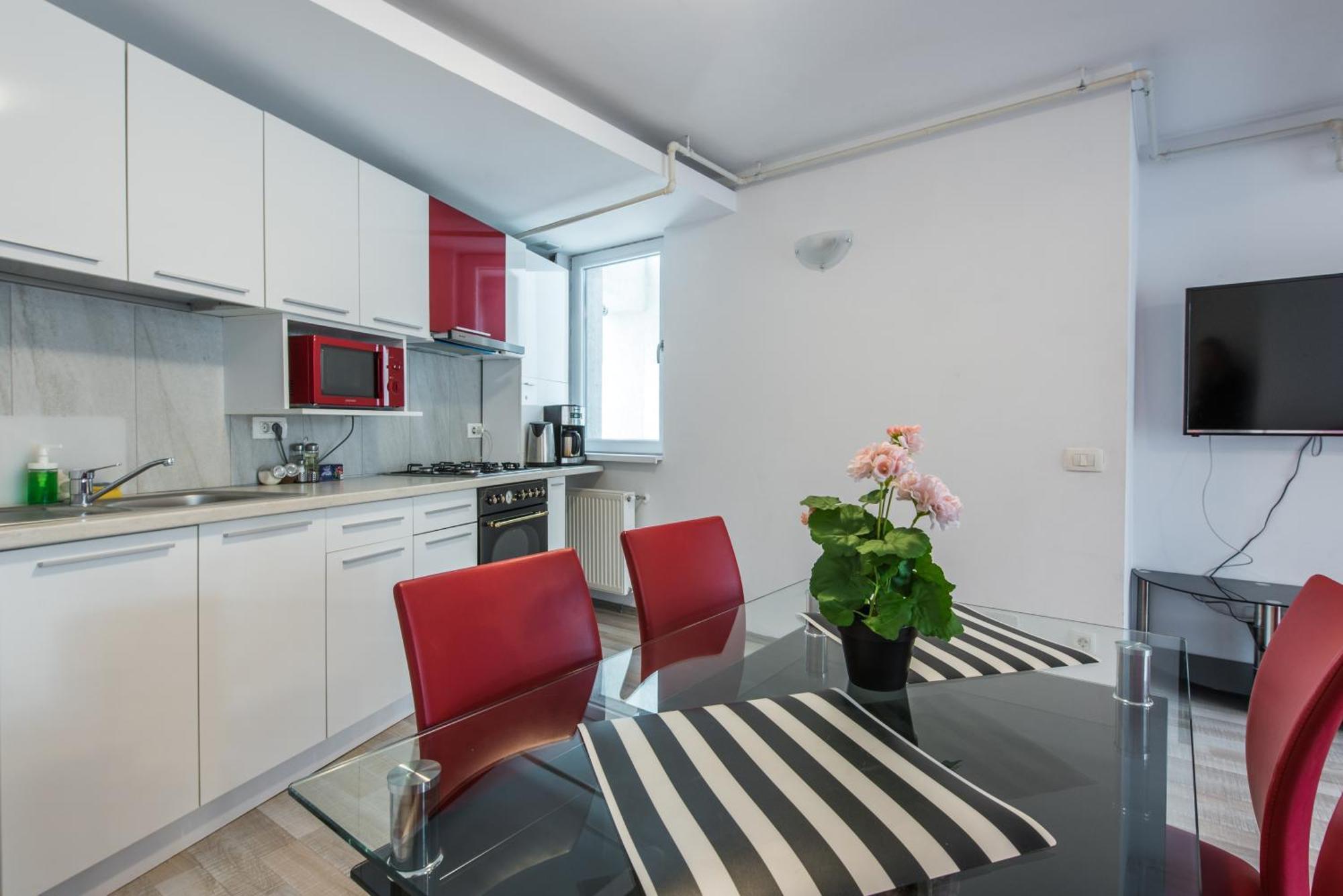 Bucharest Central Apartments - Shabbat Friendly Exterior photo